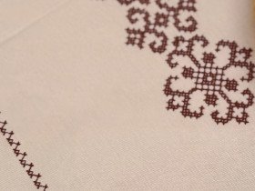 Table runner made of water-repellent fabric 45x170 DUCK Beige with brown embroidery