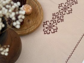 Table runner made of water-repellent fabric 45x170 DUCK Beige with brown embroidery