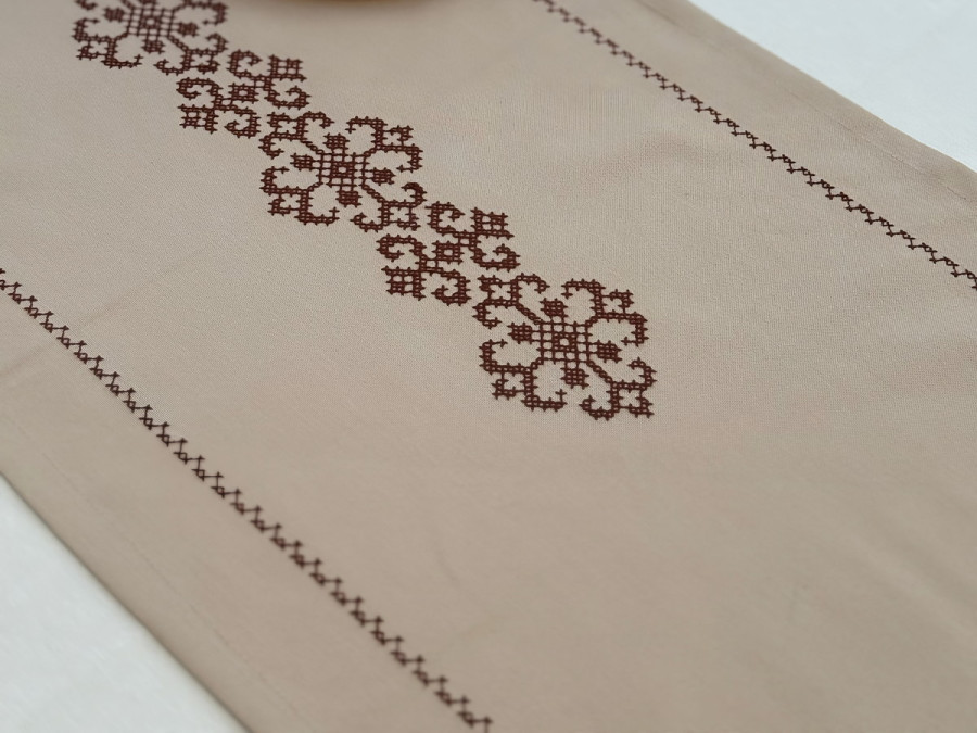 Table runner made of water-repellent fabric 45x170 DUCK Beige with brown embroidery