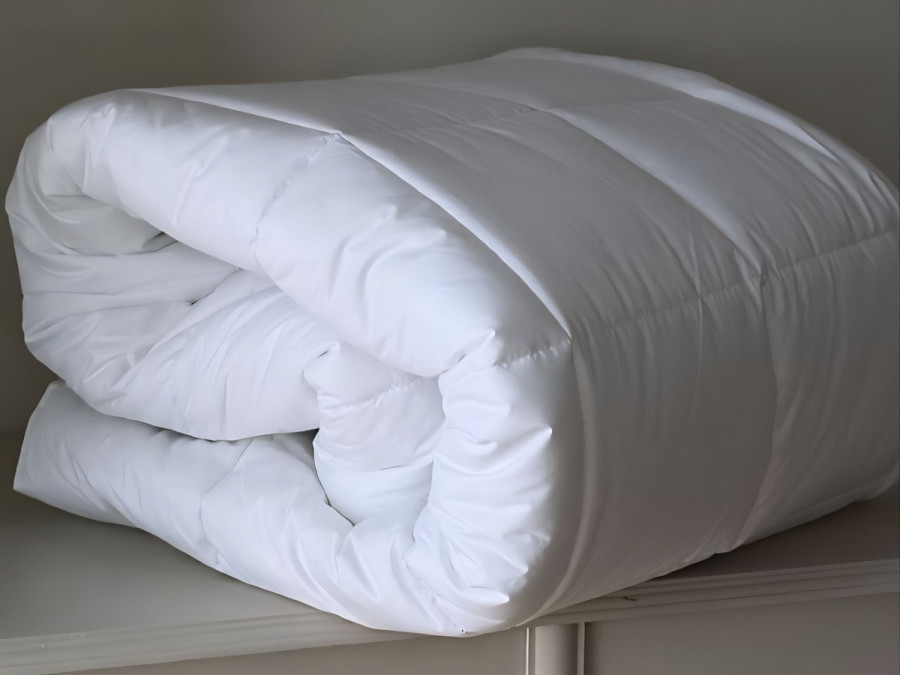 Ковдра півтораспальна 150x210 Ecotton Тік Білий