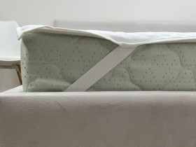 Наматрацник 200x200 Ecotton Aqua-stop Жакард резинка по кутах