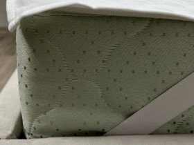 Наматрацник 200x200 Ecotton Aqua-stop Жакард резинка по кутах
