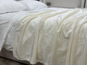 Bedspread 220x240 Coconut Milk 11-0608