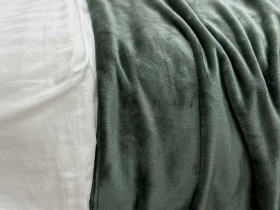 Покривало 150x220 Matte green 17-0112