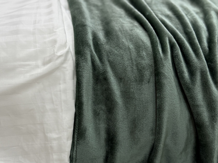 Покривало 220x240 Matte green 17-0112
