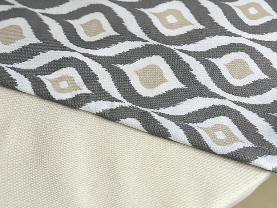 Table runner made of water-repellent fabric 45x170 DUCK 27951-29