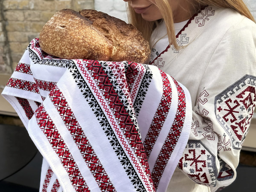 Ukrainian ethnic towel runner 3 in 1 white with Ukrainian ornament Ecotton