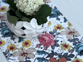 Table runner made of water-repellent fabric 45x170 DUCK with flowers 12161-9