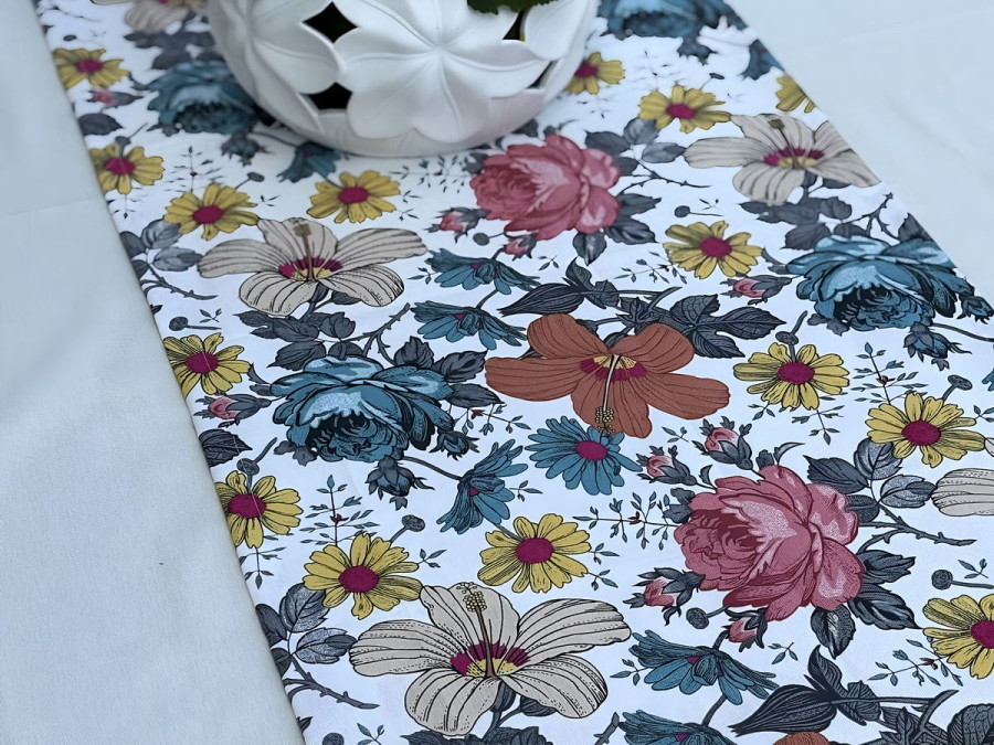 Table runner made of water-repellent fabric 45x170 DUCK with flowers 12161-9