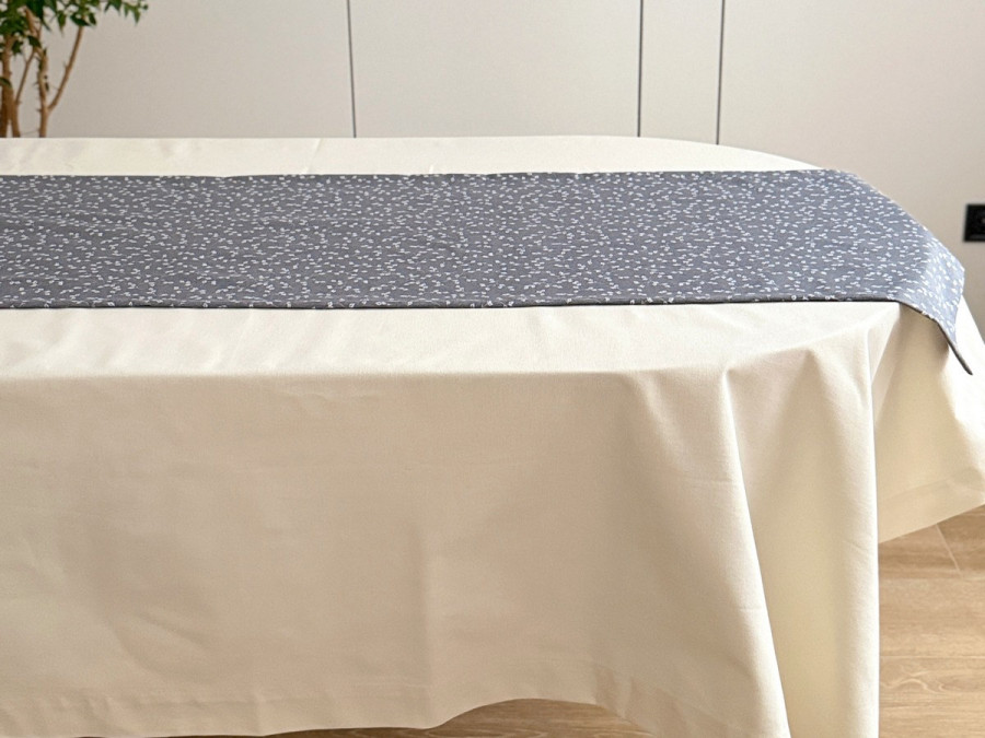 Table runner made of water-repellent fabric 45x170 DUCK V-11 Grey